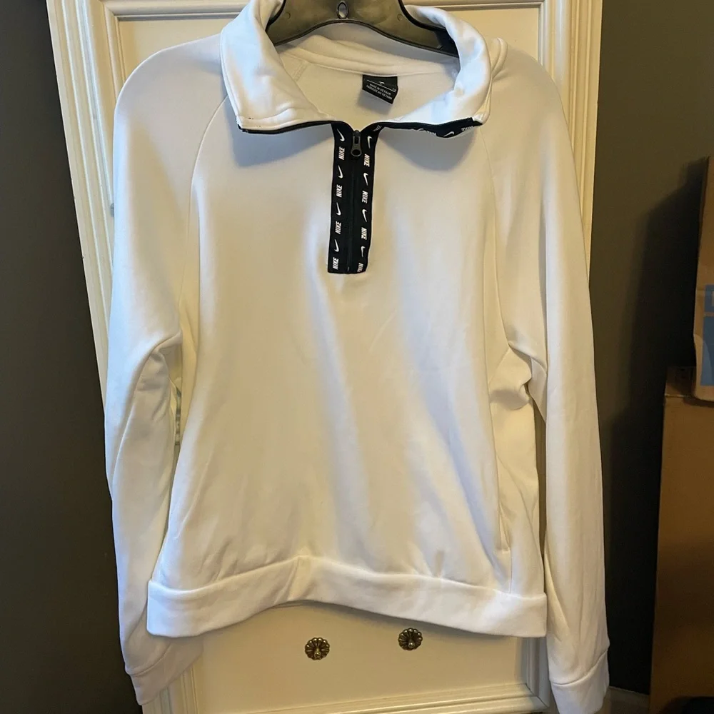 Nike white never worn pullover - Picture 2 of 7